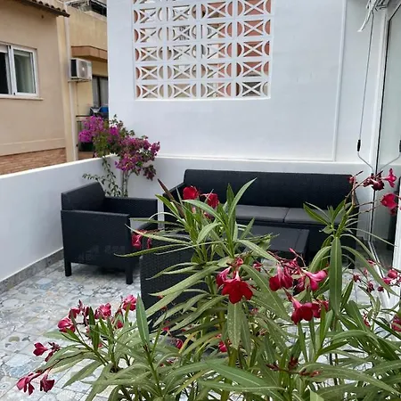 Boomerang Apartment