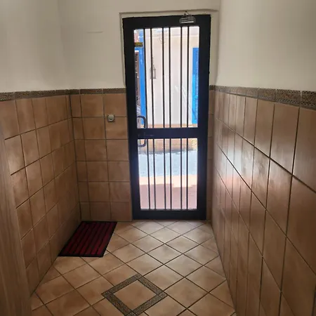 Apartment Boomerang *