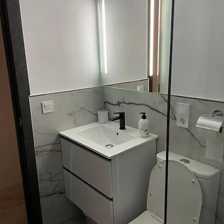Apartment Boomerang